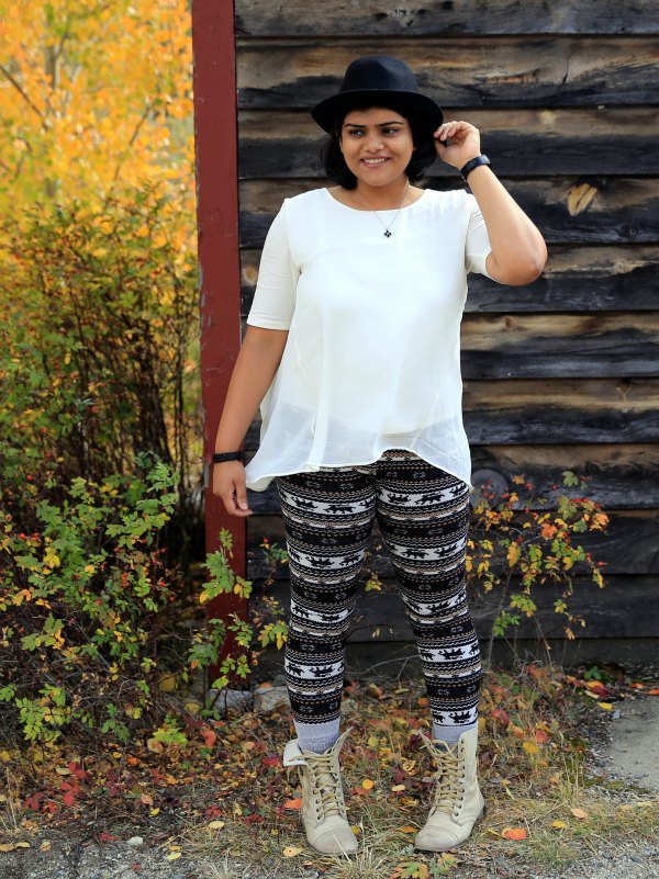 Zulily Fair Isle leggings with Steve Madden Troopa Ankle Boots and Fedora hat