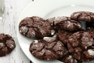 These chcolate espresso snowcap cookies with their rich chocolate flavor and snowy peaks are just perfect for holidays!