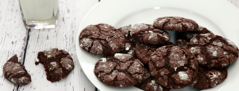 These chcolate espresso snowcap cookies with their rich chocolate flavor and snowy peaks are just perfect for holidays!