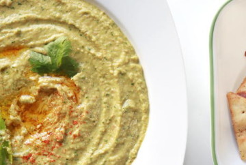 Gluten-free and Vegan Spicy Green Hummus is power packed with nutrients and proteins. Enjoy it with pita bread, chips or veggies.