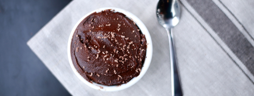 This vegan dark choocolate avocado mousse recipe is a 3-step and 3 ingredient recipe which gives a smooth guilt-free chocolate dessert.