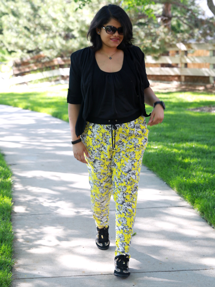 Style Tips on How to Wear Floral Pants! - Fancier's World