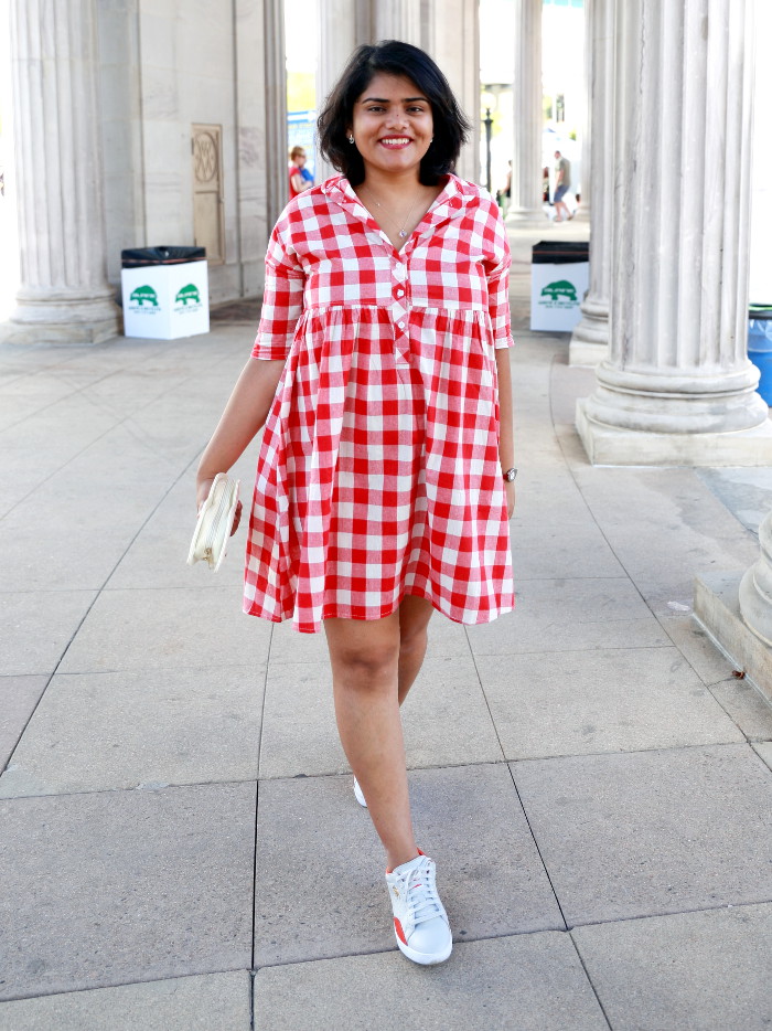 How to wear a feminine and fun outfit! Wear a fun silhouette with the Gingham print like this Plaid Pattern Doll Dress from Rosegal.